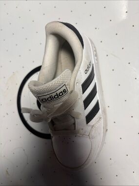 adidas Kids three stipe White Sneaker with Black Stripes PWJ001004